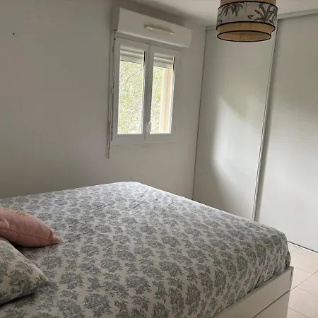 Maison Au Calme Avec Clim, Jardin ,piscine Dans Résidence Сasa de vacaciones La Ciotat