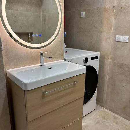 Prázdninový dům Maison Au Calme Avec Clim, Jardin ,piscine Dans *