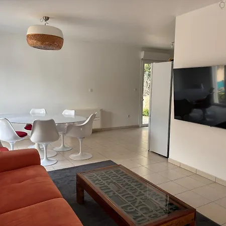 Maison Au Calme Avec Clim, Jardin ,piscine Dans Résidence * La Ciotat
